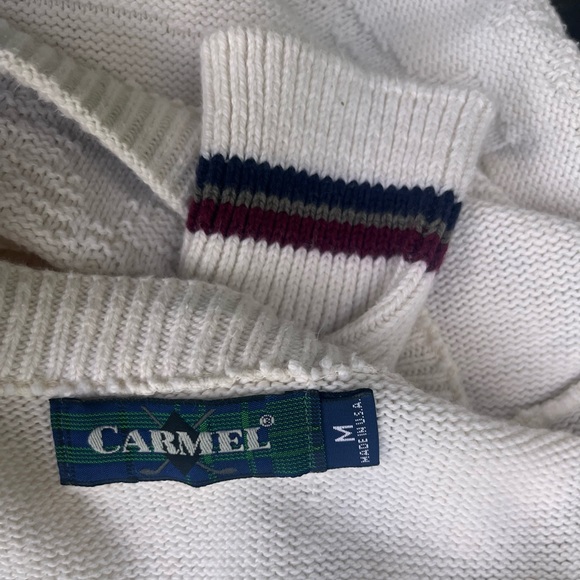 CARMEL MENS MEDIUM WHITE KNIT SWEATER WITH STITCHED GOLFER THEME - Picture 9 of 9